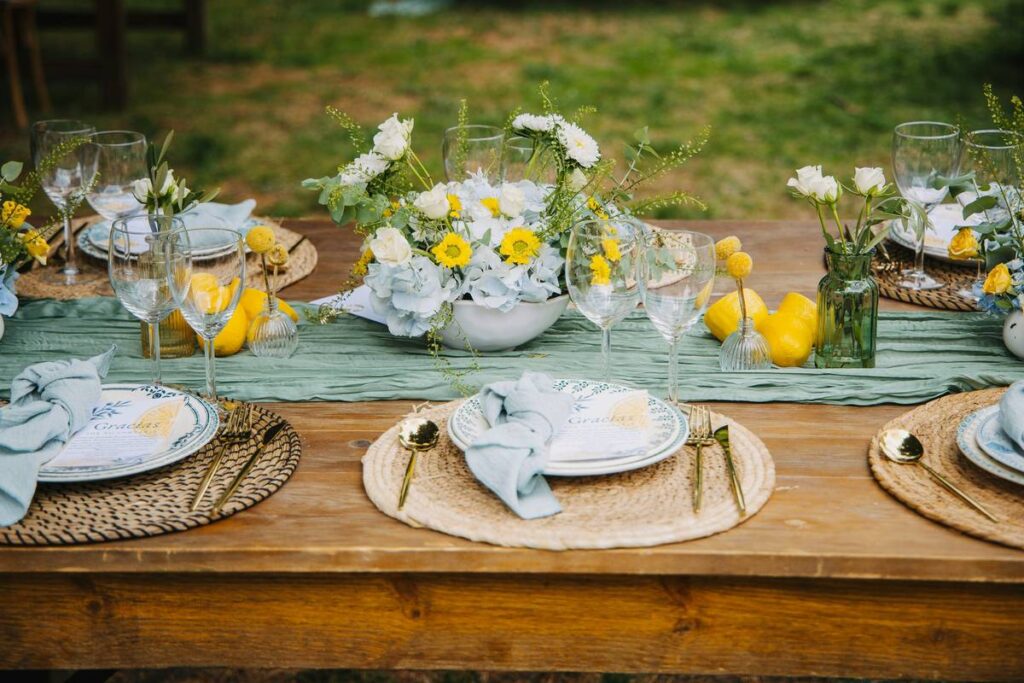 10 Stunning home made centerpieces That Outshine Store-Bought—Without Breaking the Bank